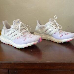 Women’s Adidas Ultra Boost 1.0 size 6